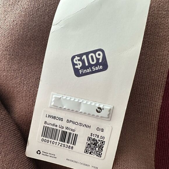 NWT Lululemon Bundle Up Wrap, One Size Fits All - Picture 8 of 10